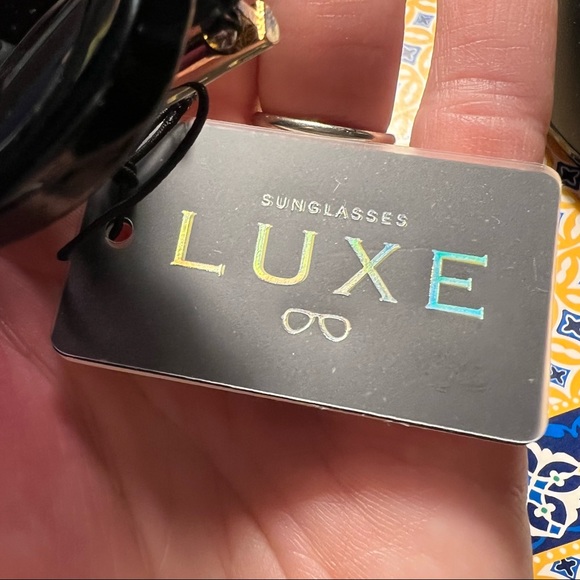 LAST ONE! Oversized Retro Squared Butterfly Sunglasses NWT NEW Tortoise Frames - Picture 4 of 9